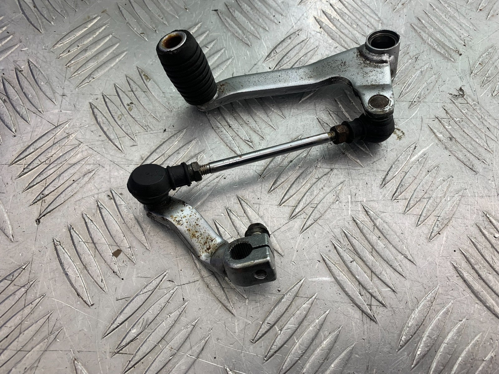 HONDA NT 700 V DEAUVILLE GEAR LEVER  YEAR 2006-2010 (CMB1298)