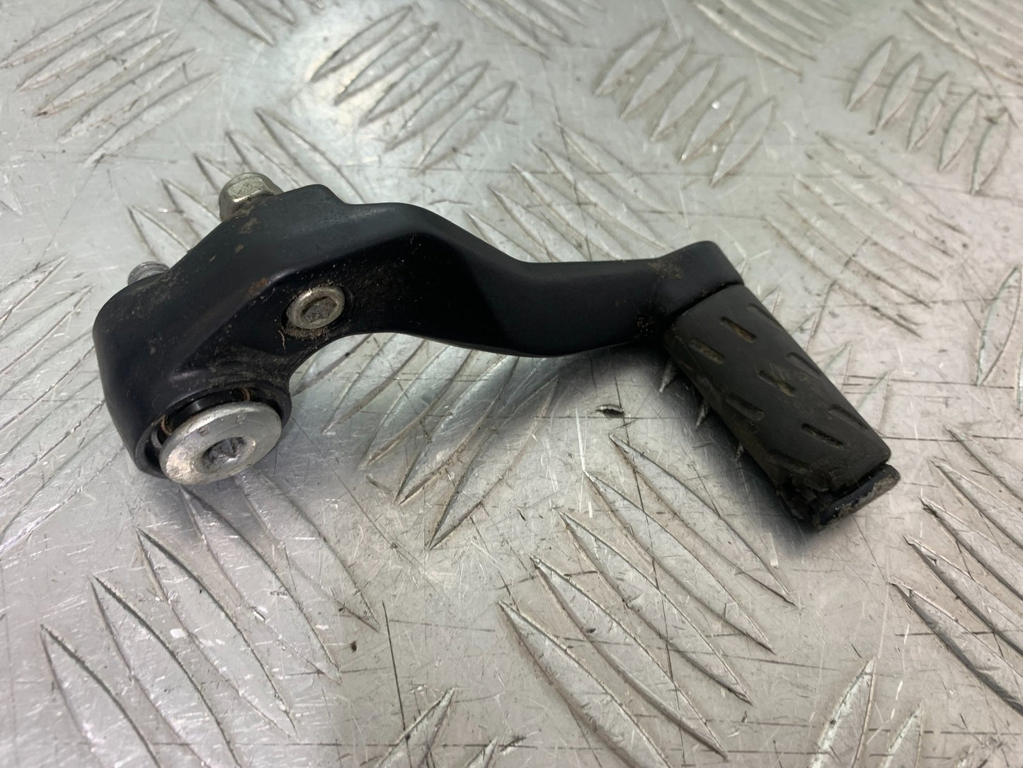 DUCATI 937 MONSTER GEAR LEVER   YEAR 2021-2024 (CMB1270)