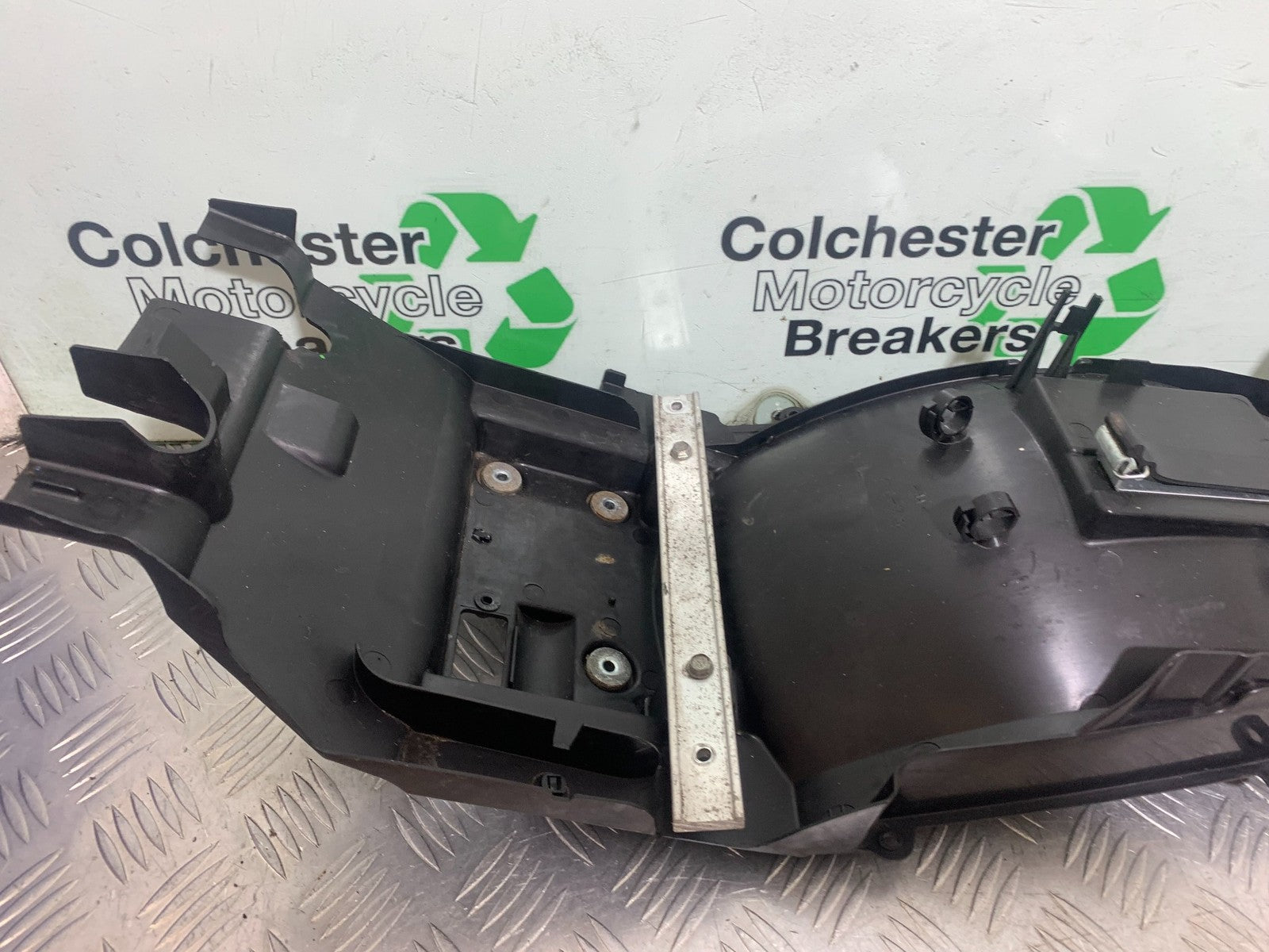 KAWASAKI GTR1400 GTR 1400 UNDERTRAY  YEAR 2007-2009 (CMB1174)