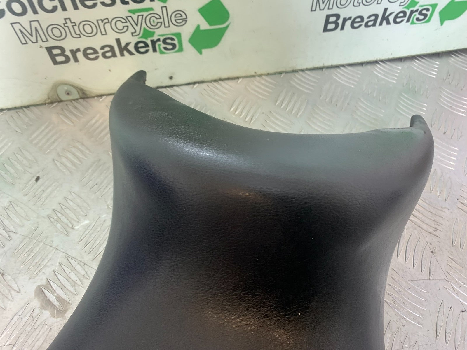 BMW R850 R R850R FRONT SEAT YEAR 1994-2002 (CMB1170)