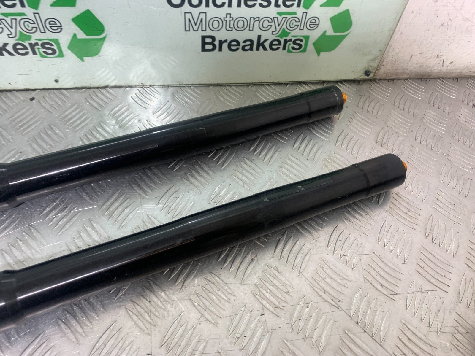 YAMAHA YZF R7 FORKS (DAMAGED) YEAR 2022-2025 (CMB1255)