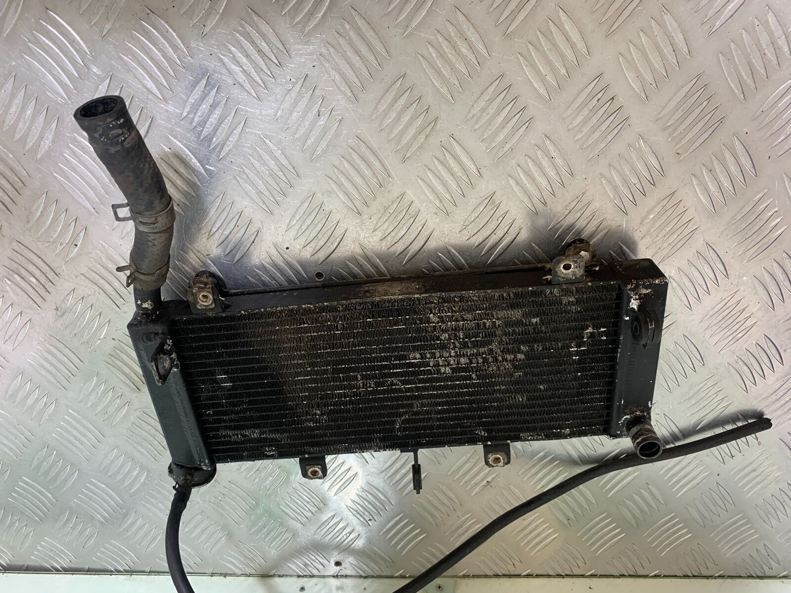 KAWASAKI NINJA 650 RADIATOR  YEAR 2017-2019 (CMB1018)