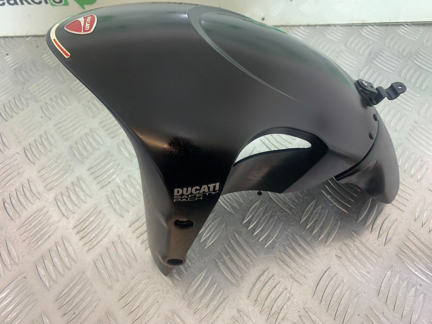 DUCATI DIAVEL 1200 PETROL FRONT MUDGUARD   YEAR 2014-17 (CMB1054)