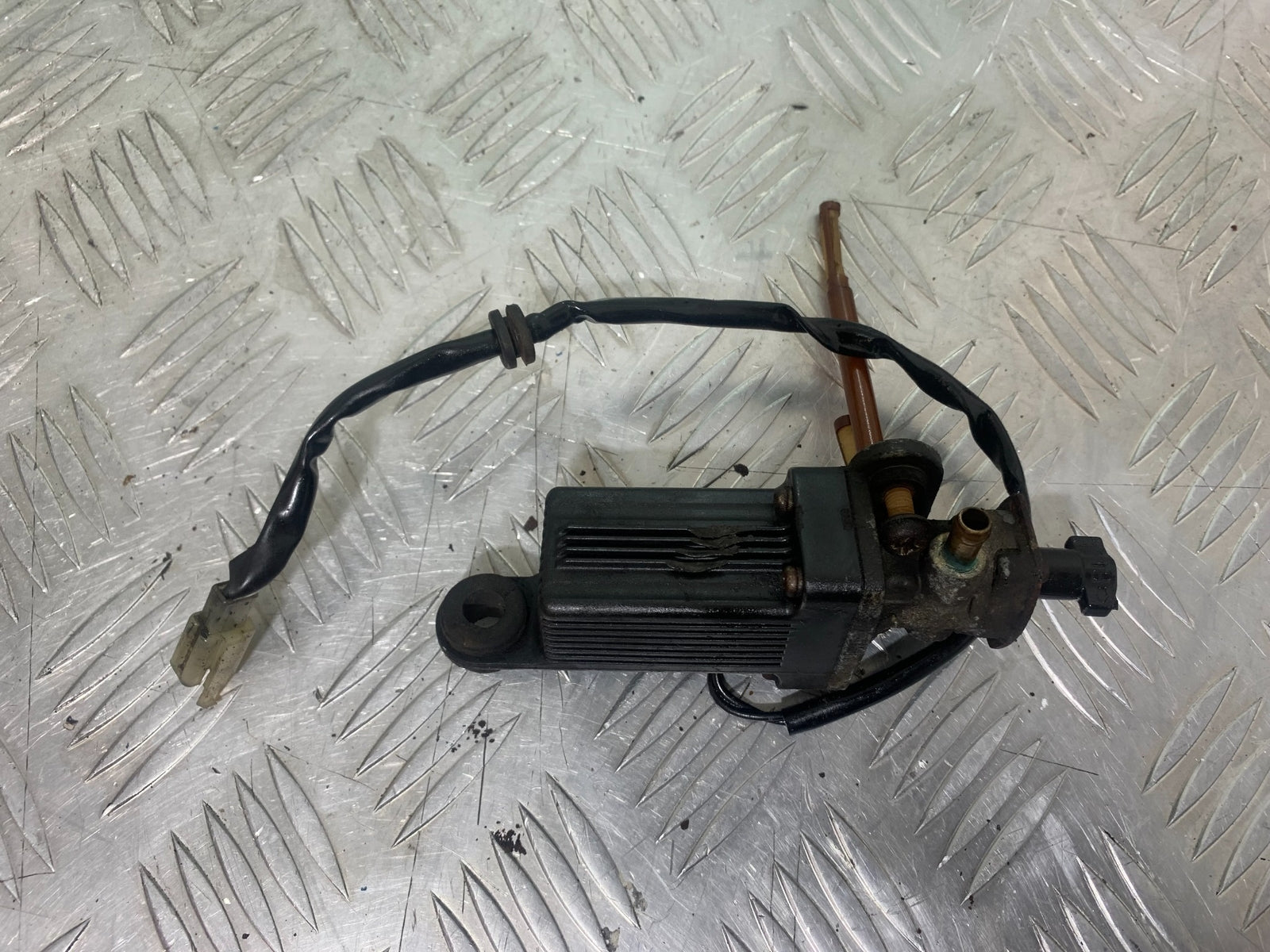 YAMAHA XV535 XV 535 VIRAGO PETROL TAP  YEAR 1994-02 (CMB1162)