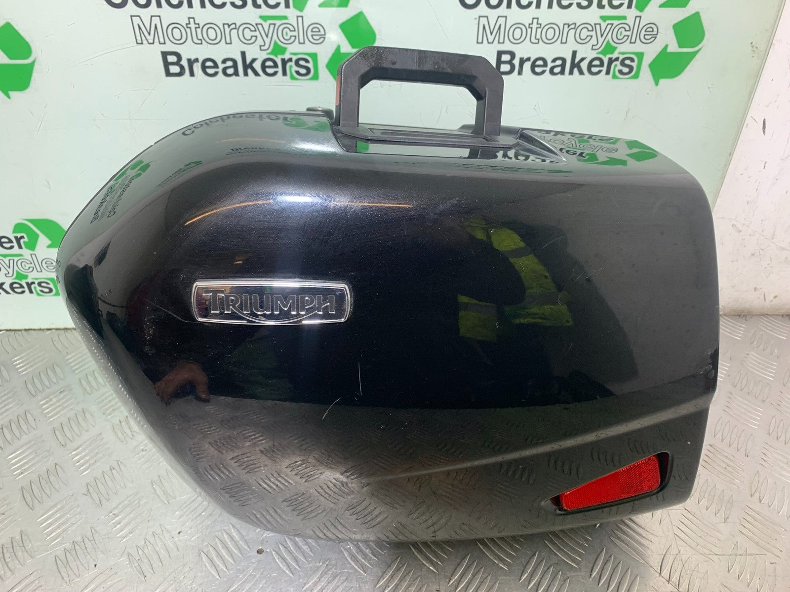 TRIUMPH 1050 SPRINT GT PANNIERS TOP BOX   YEAR 2010-2016 (CMB1250)