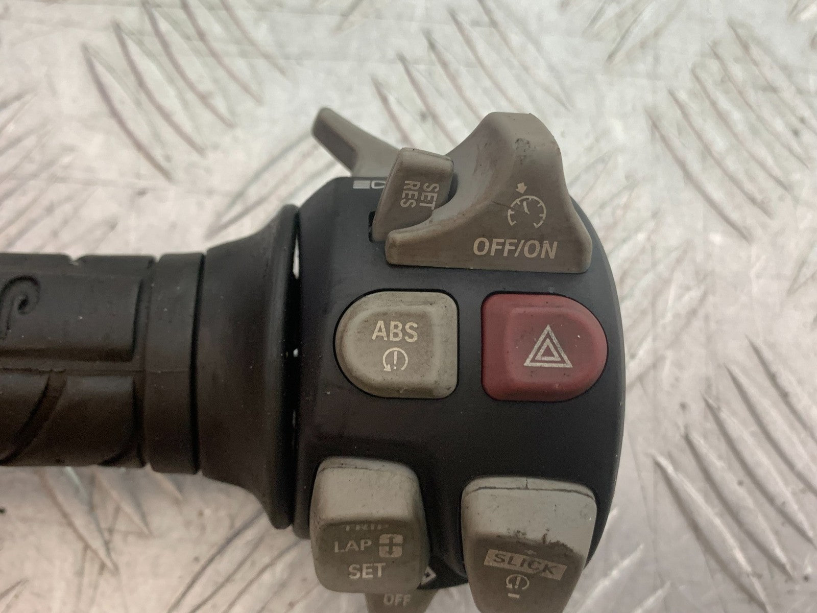 BMW S1000 RR LEFT SWITCH GEAR YEAR 2015-2018 (CMB1246)
