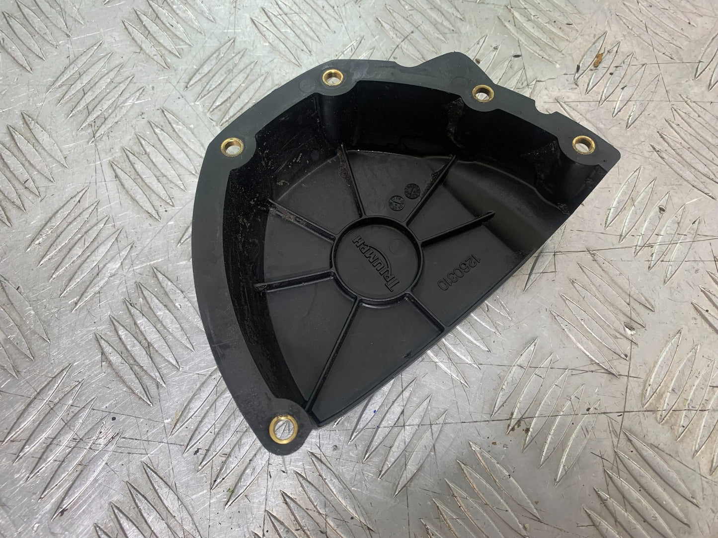 TRIUMPH 1050 SPRINT ST SPROCKET COVER   2004-2007 (CMB1197)