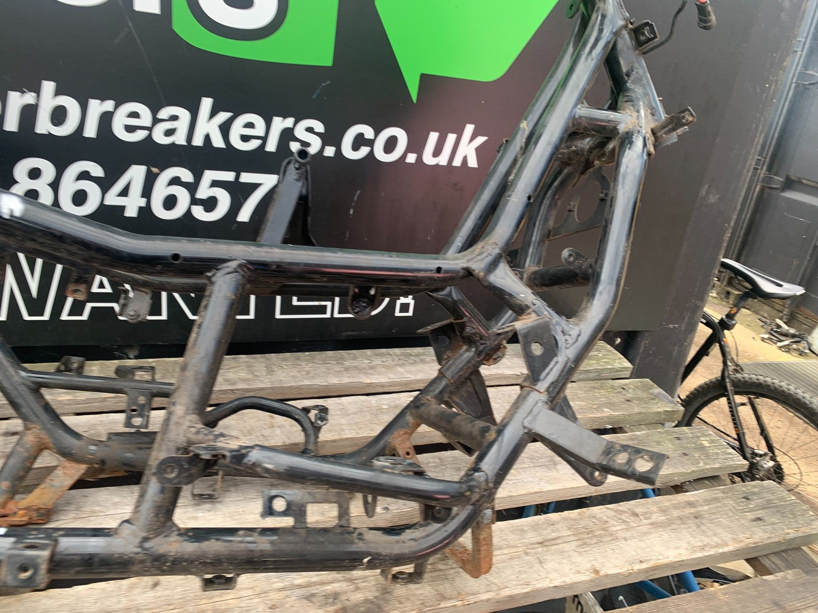 YAMAHA XMAX 250 XMAX 250 FRAME REG LOG BOOK   YEAR 2006-09 (CMB1201)