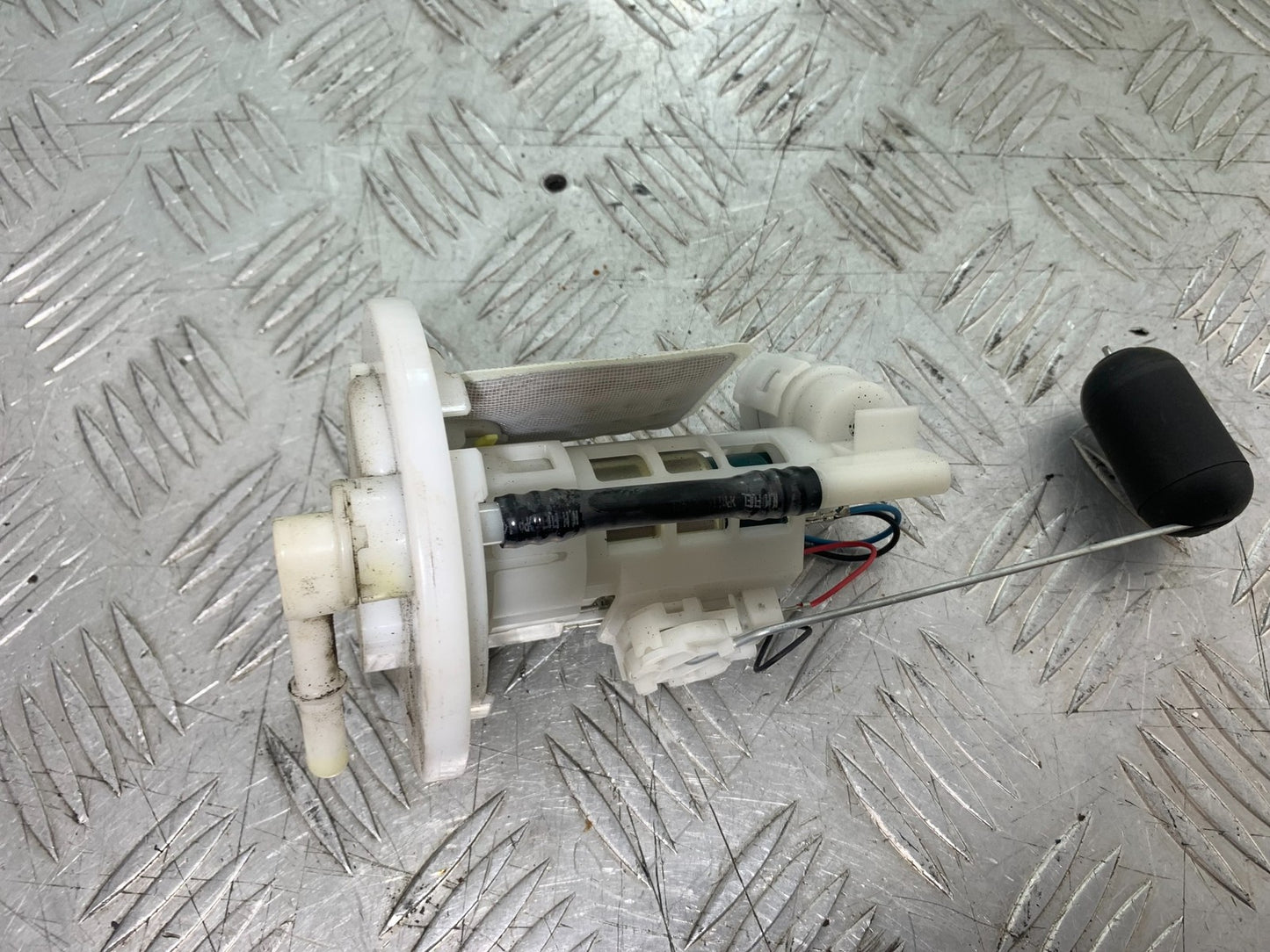 YAMAHA XMAX 300 PETROL PUMP  YEAR 2017-2020 (CMB1218)