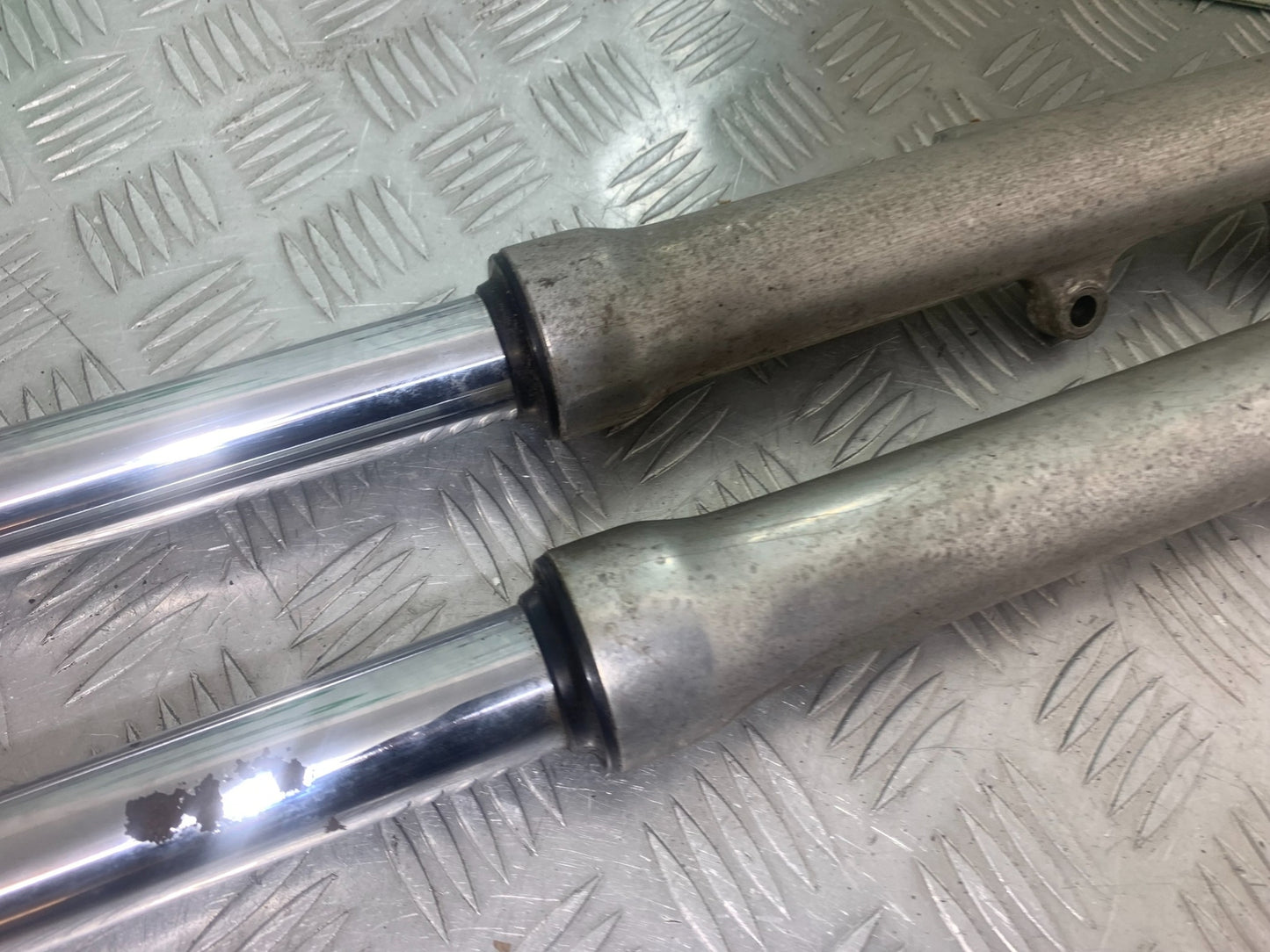 YAMAHA XV535 XV 535 VIRAGO FORKS  YEAR 1994-02 (CMB1139)
