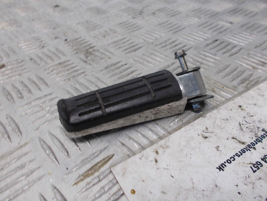 YAMAHA FZS600 FAZER 600 LEFT REAR PEG YEAR 1998 2002