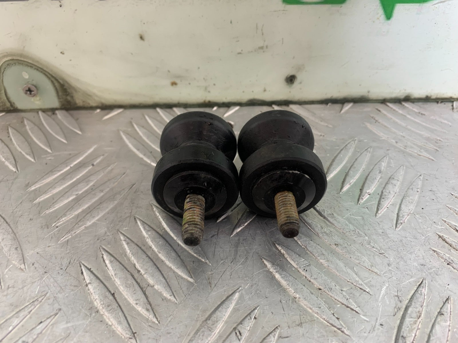 HONDA CBR1000 RR CBR 1000RR FIREBLADE R&G SWINGARM BOBBINS 2008-2011 (CMB1179)