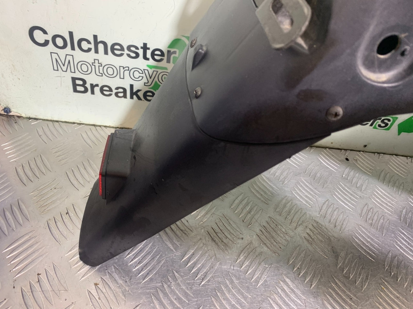 YAMAHA XJ900 XJ 900 DIVERSION REAR MUDGUARD   YEAR 1994-2002 (CMB1292)