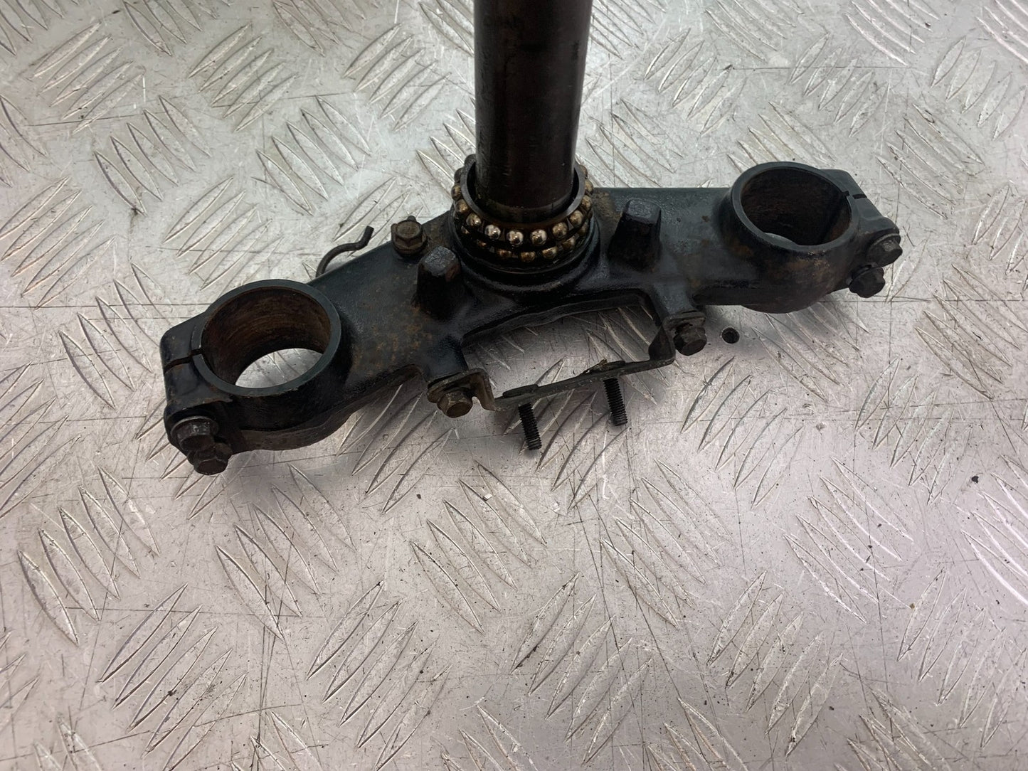 KAWASAKI Z750 Z 750 BOTTOM YOKE YEAR 2004-2006  (CMB1234)