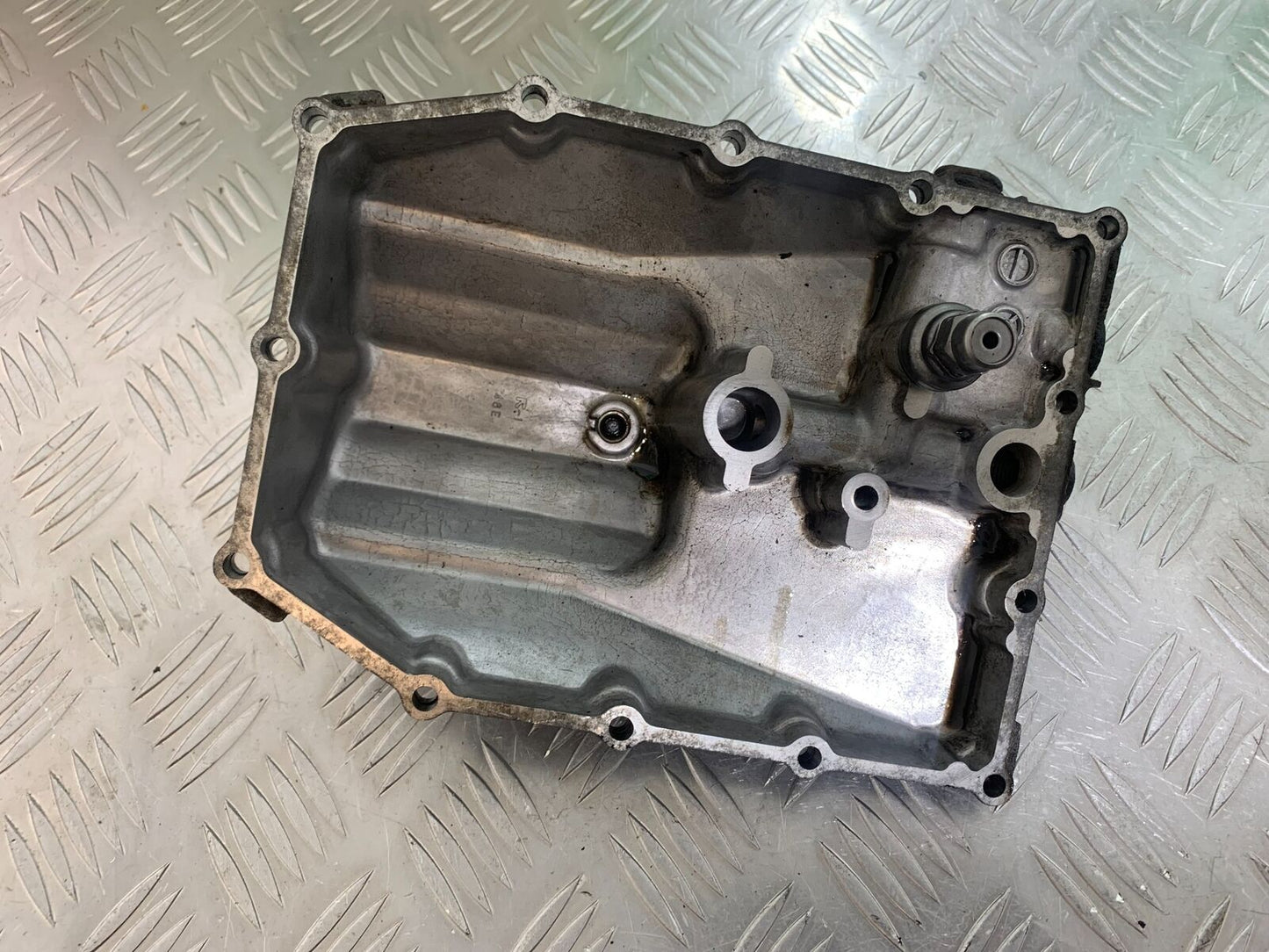SUZUKI RF900 RF 900 SUMP YEAR 1999-1999 (CMB 1020)