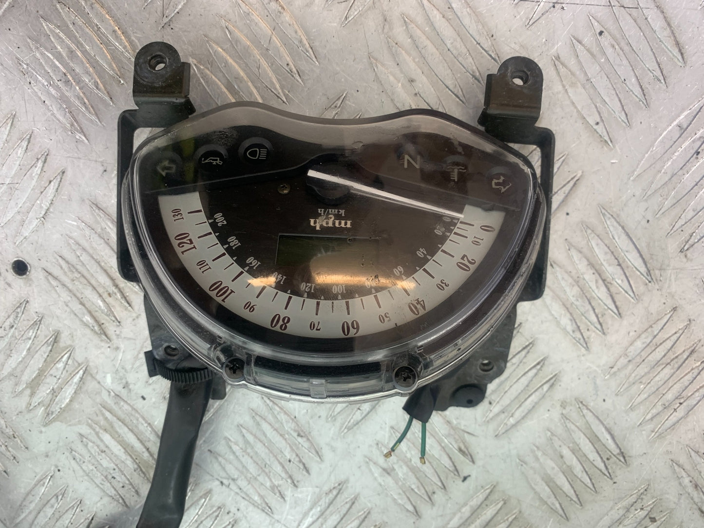 HONDA VTX1300 S-6  CLOCKS SPEEDO DASH YEAR 2004-09 (CMB1159)