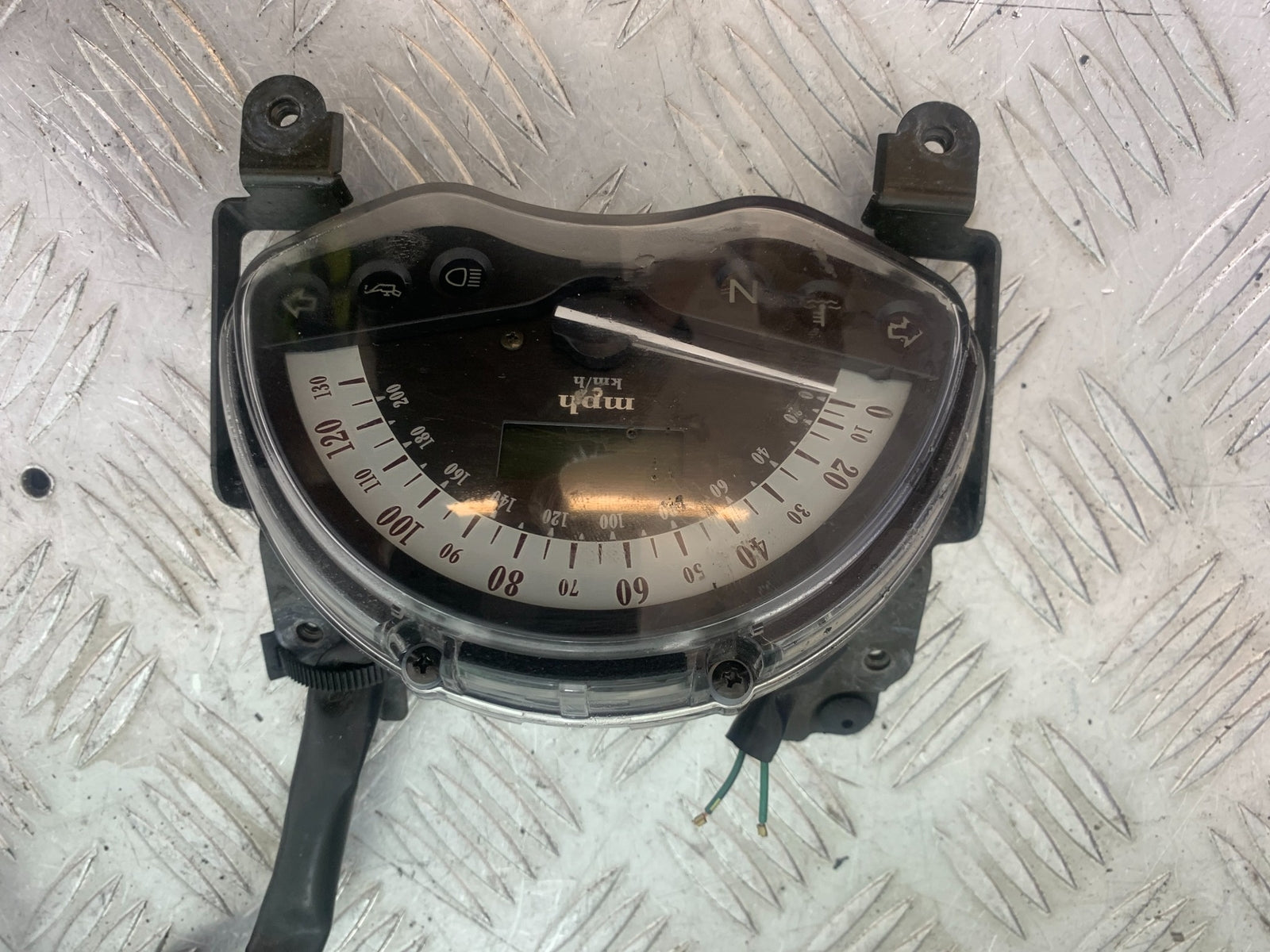 HONDA VTX1300 S-6  CLOCKS SPEEDO DASH YEAR 2004-09 (CMB1159)