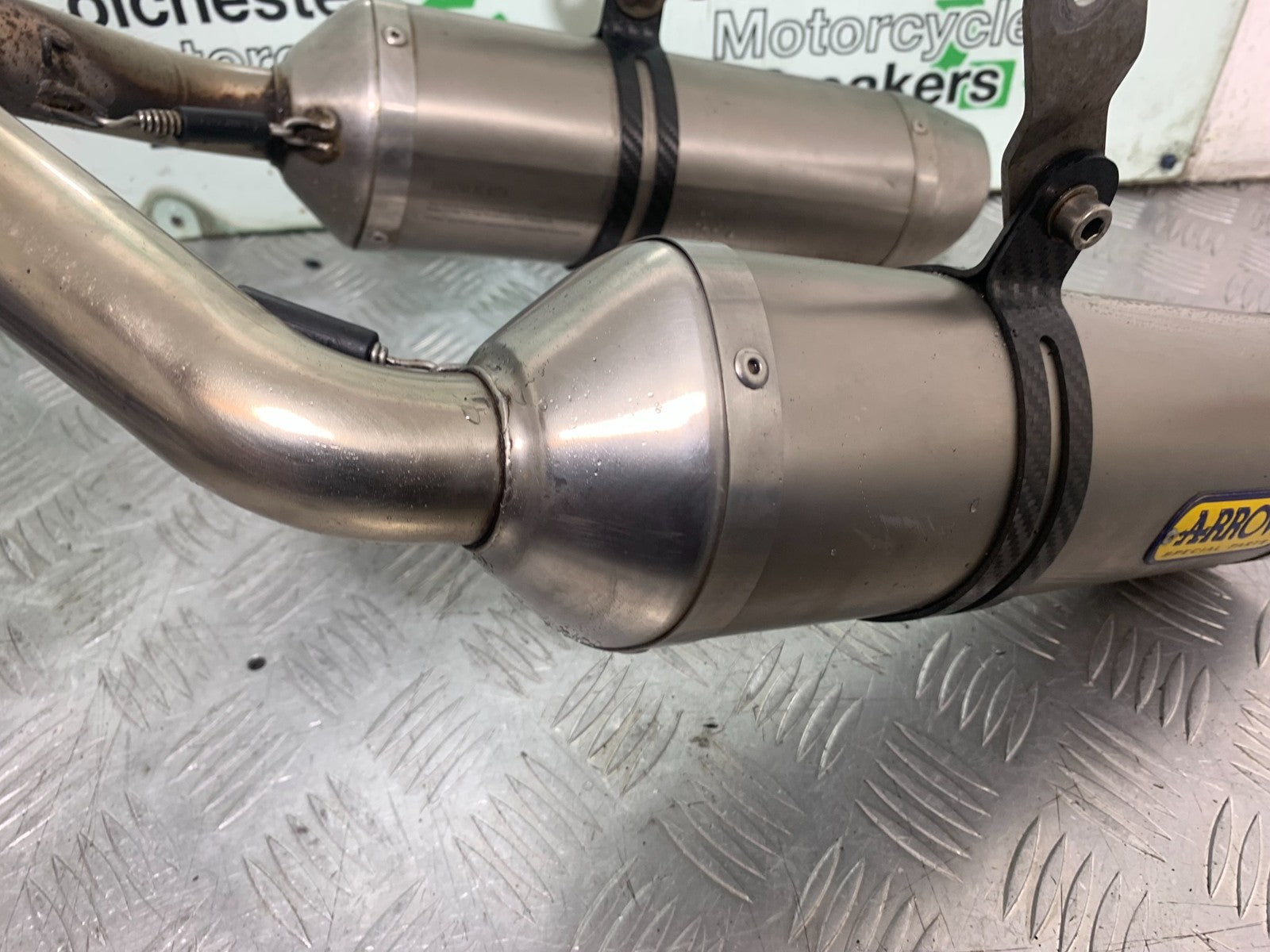 TRIUMPH 675 STREET TRIPLE R ARROW SILENCERS   YEAR 2012 (CMB1221)