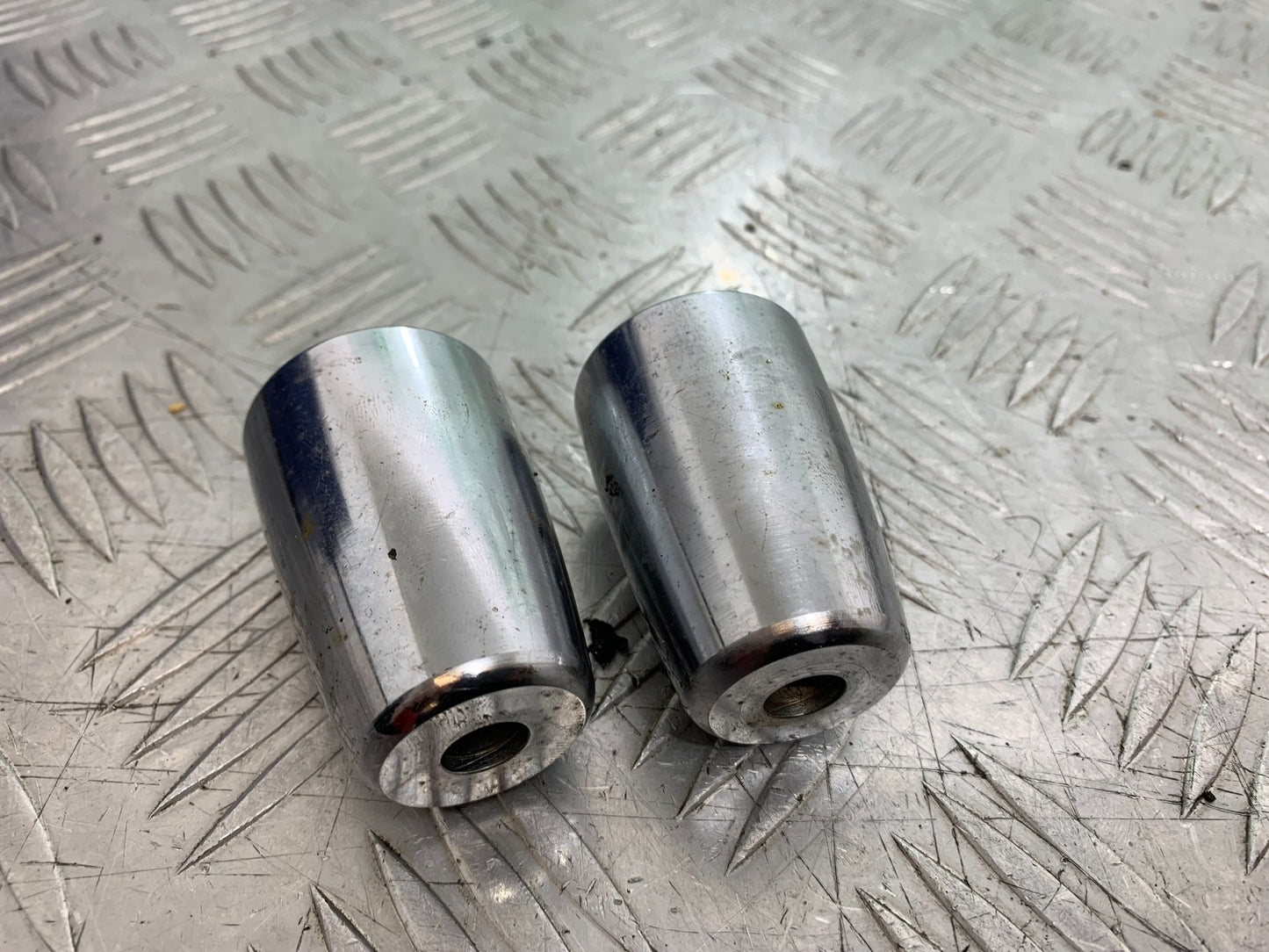 PIAGGIO VESPA GT125 L BAR END WEIGHTS   YEAR 2003 (CMB1300)