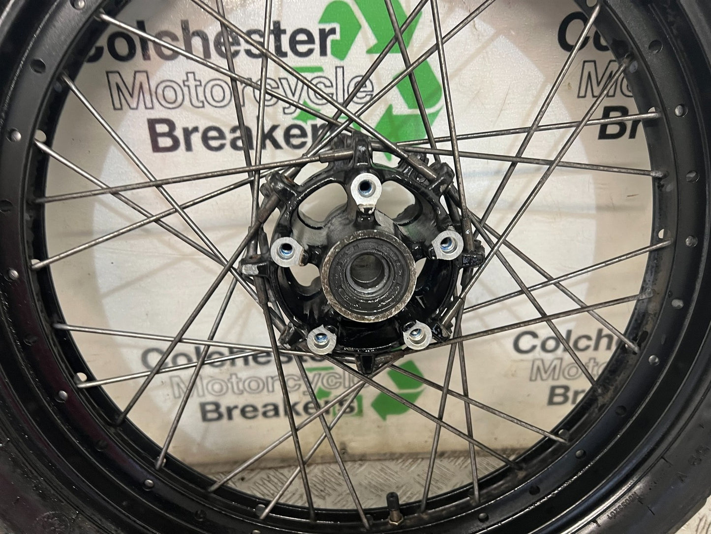 TRIUMPH TIGER 1200 EXPLORER FRONT WHEEL   YEAR 2012-2015 (STOCK 901)