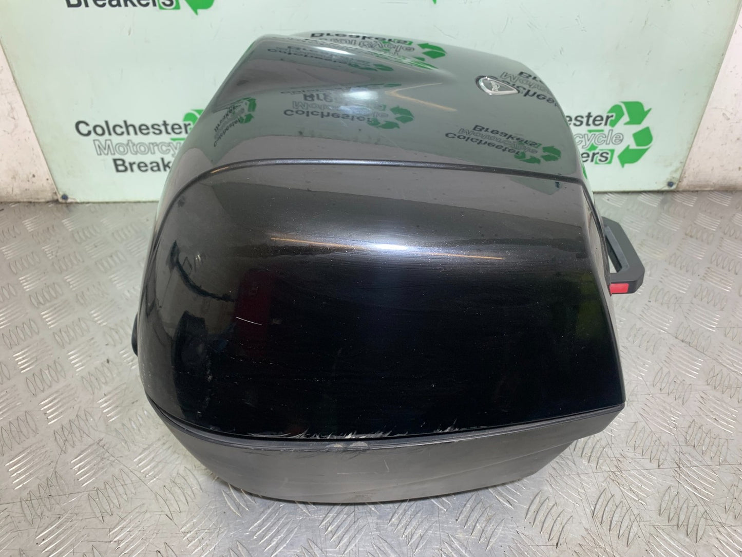 TRIUMPH 1050 SPRINT GT PANNIERS TOP BOX   YEAR 2010-2016 (CMB1250)
