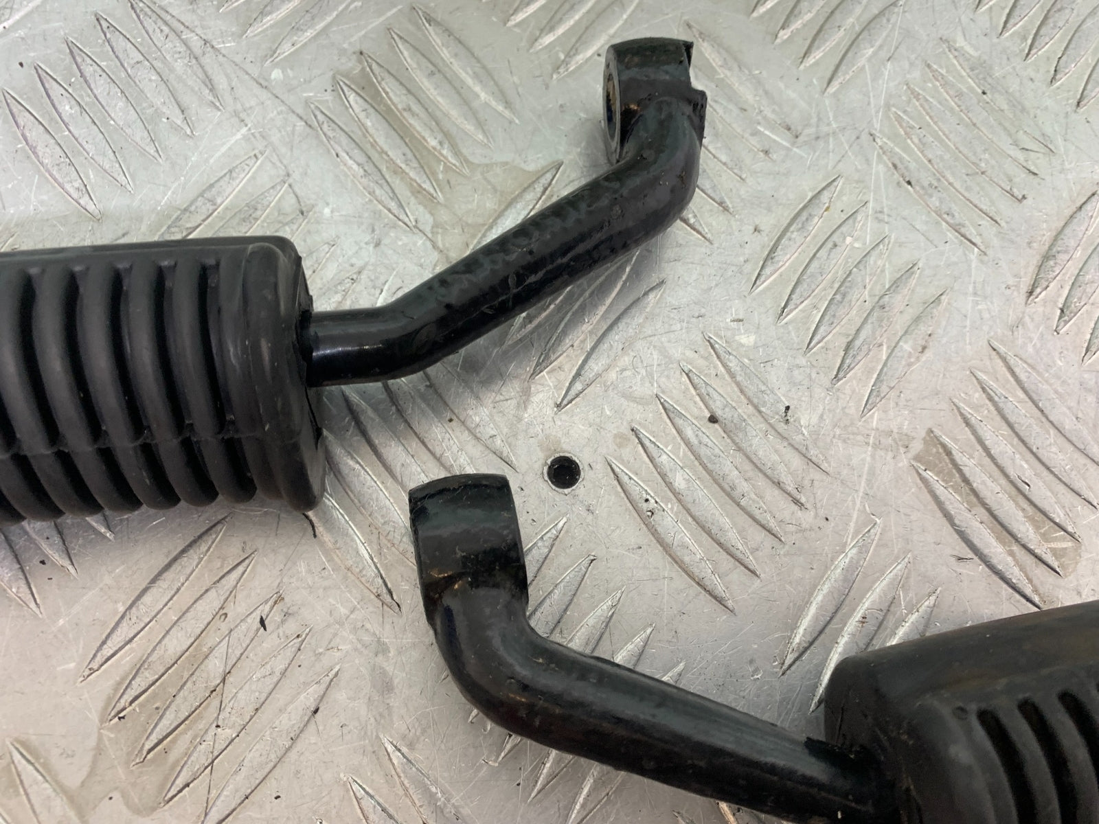 ROYAL ENFIELD BULLET 500 EFI FRONT  FOOT PEGS   YEAR 2008 - 2016 (CMB1153)