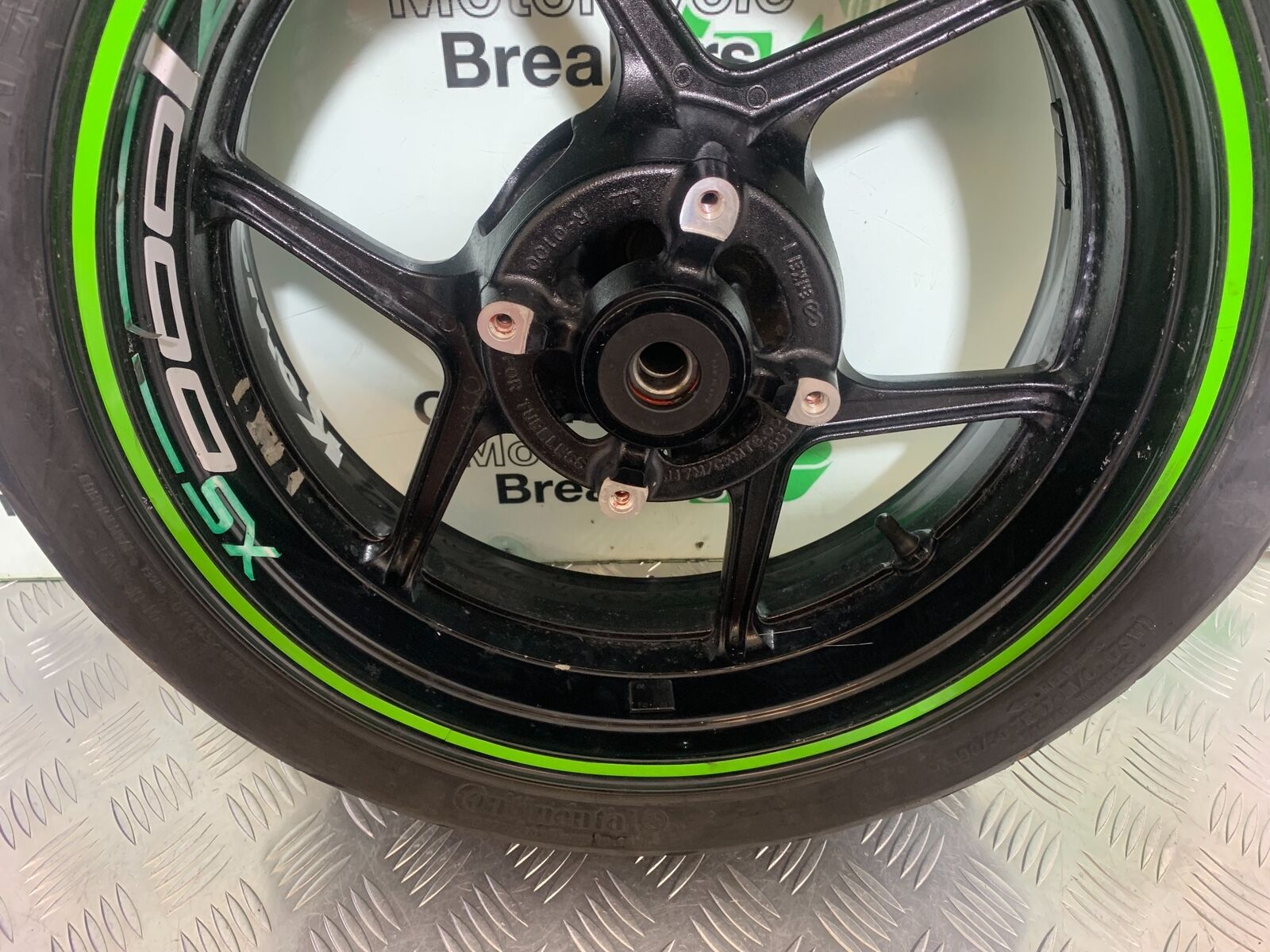 KAWASAKI Z1000 Z 1000 SX REAR WHEEL  YEAR 2011-13 (CMB1000)