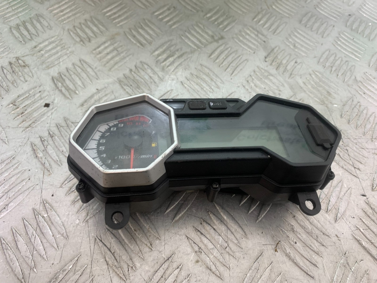 SINNIS TERRAIN 125 CLOCKS SPEEDO DASH YEAR 2017-2020 (CMB1241)