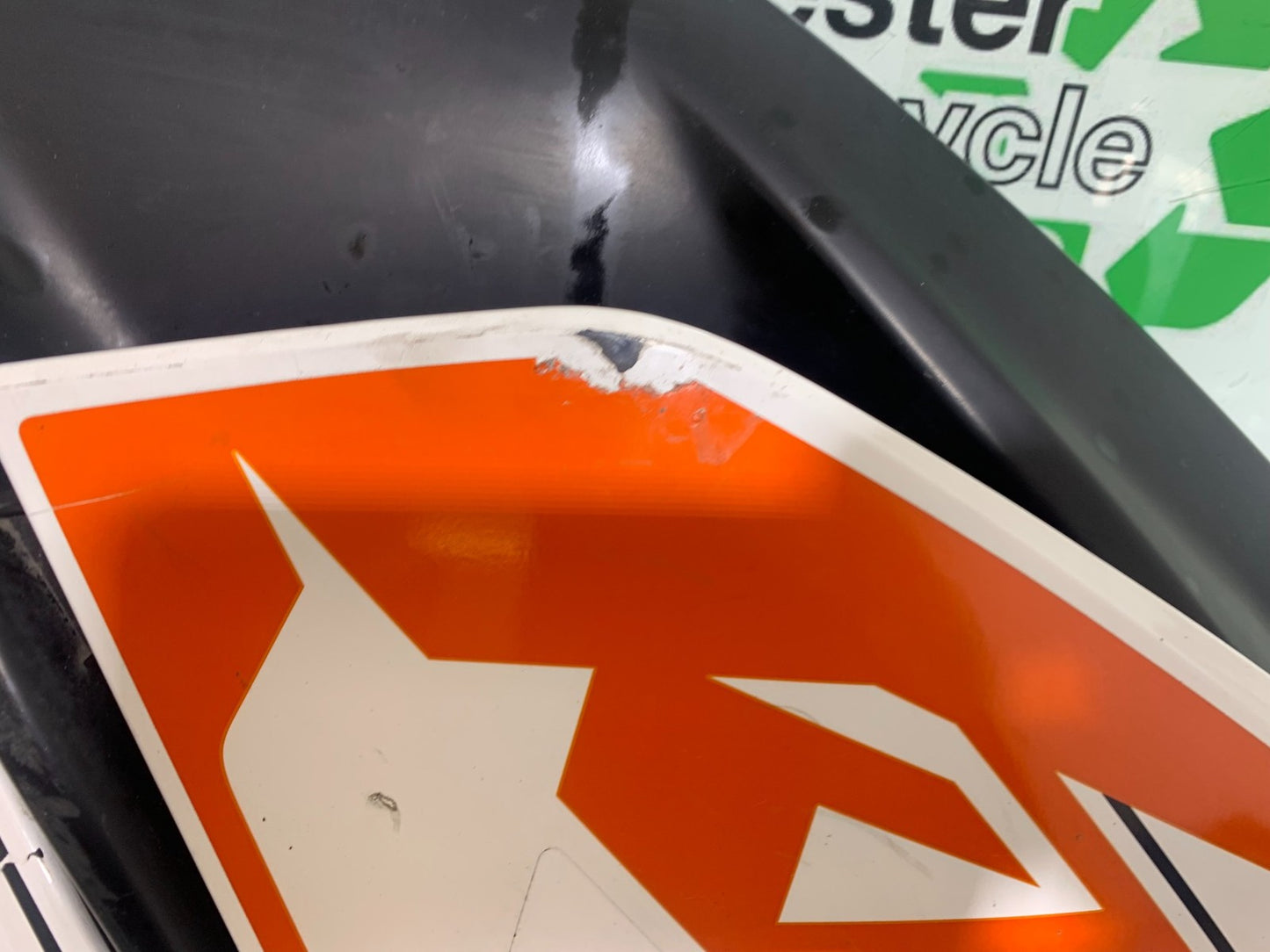 KTM RC125 RC 125 LEFT & RIGHT FAIRING PANELS   2014 2017 (CMB1199)