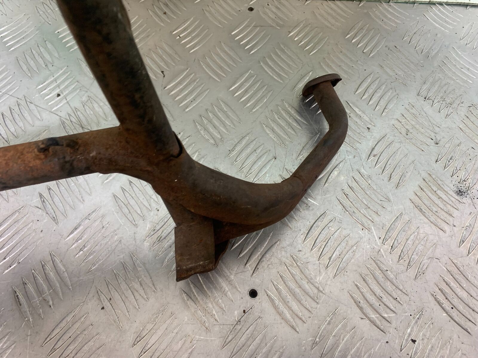 YAMAHA XS1100 MIDNIGHT SPECIAL CENTER STAND  YEAR 1980-1982 (CMB1122)