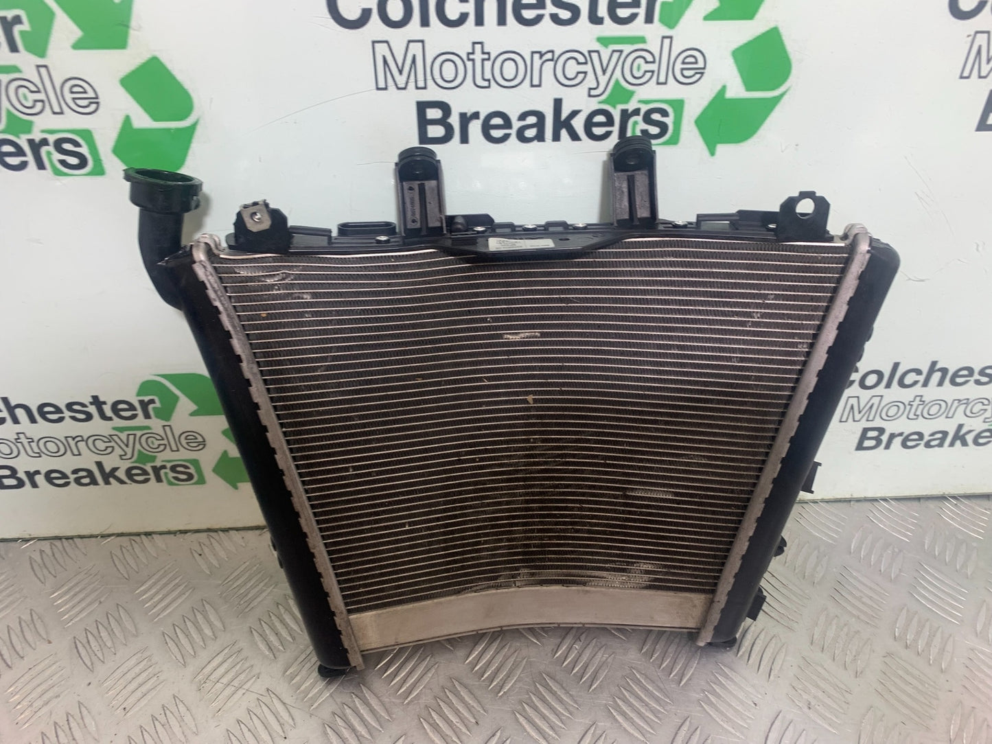 BMW M1000 R RADIATOR   YEAR 2023-2024 (CMB1140)