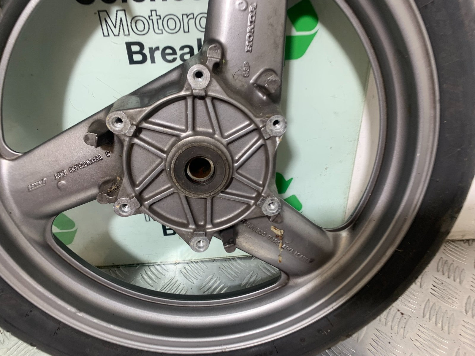 HONDA ST1100 PAN EUROPEAN FRONT WHEEL (TYRE WILL PAS MOT) 1993-2001 (CMB1195)