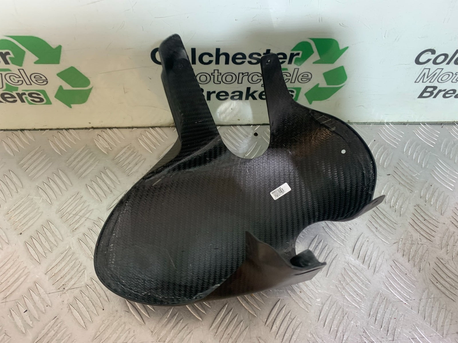 APRILIA RSV4 FACTORY CARBON FRONT MUDGUARD YEAR 2009-2012 (CMB1224)
