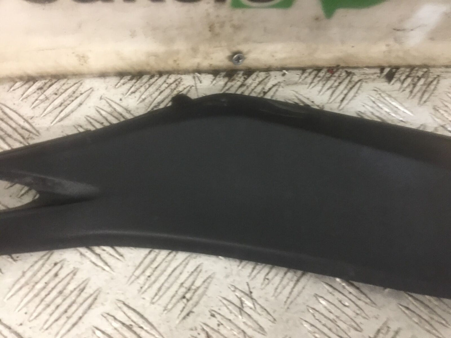 KAWASAKI Z800 Z 800 LEFT TANK INFILL PANEL  YEAR 2015  (STOCK 874)