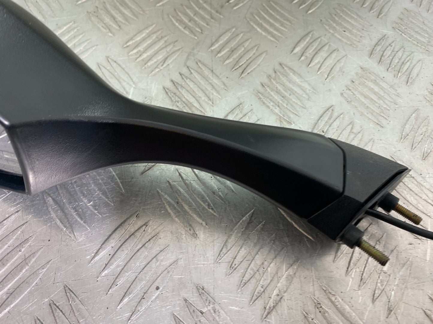 TRIUMPH 1050 SPRINT ST LEFT MIRROR  2003-2011 (CMB1285)