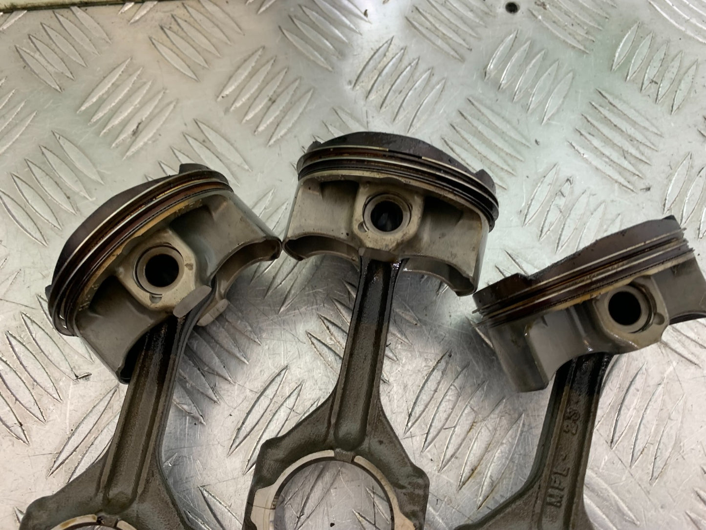 HONDA CBR1000 RR BARRELS AND PISTONS  YEAR 2008-2011  (CMB1330)