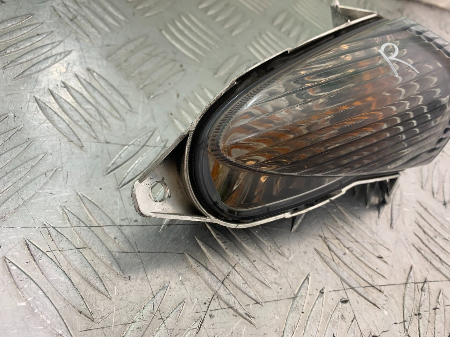 HONDA NT 700 V DEAUVILLE FRONT RIGHT INDICATOR   YEAR 2006-2011 (CMB1211)