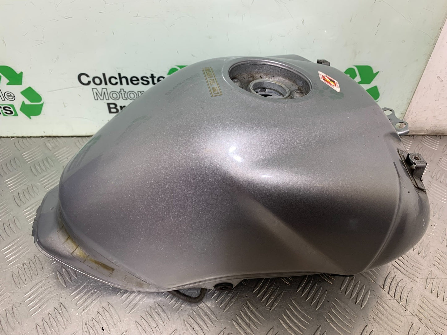 HONDA CBF600 CBF 600 PETROL TANK   YEAR 2004 -07 (CMB1247)