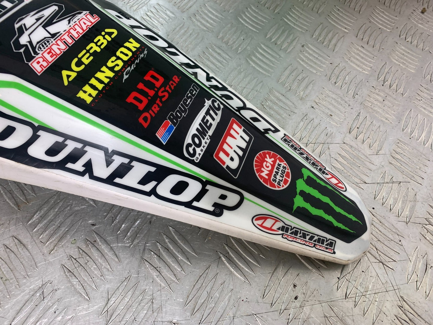 KAWASAKI KXF450 KXF 450 REAR MUDGUARD  YEAR 2013 CMB1217)