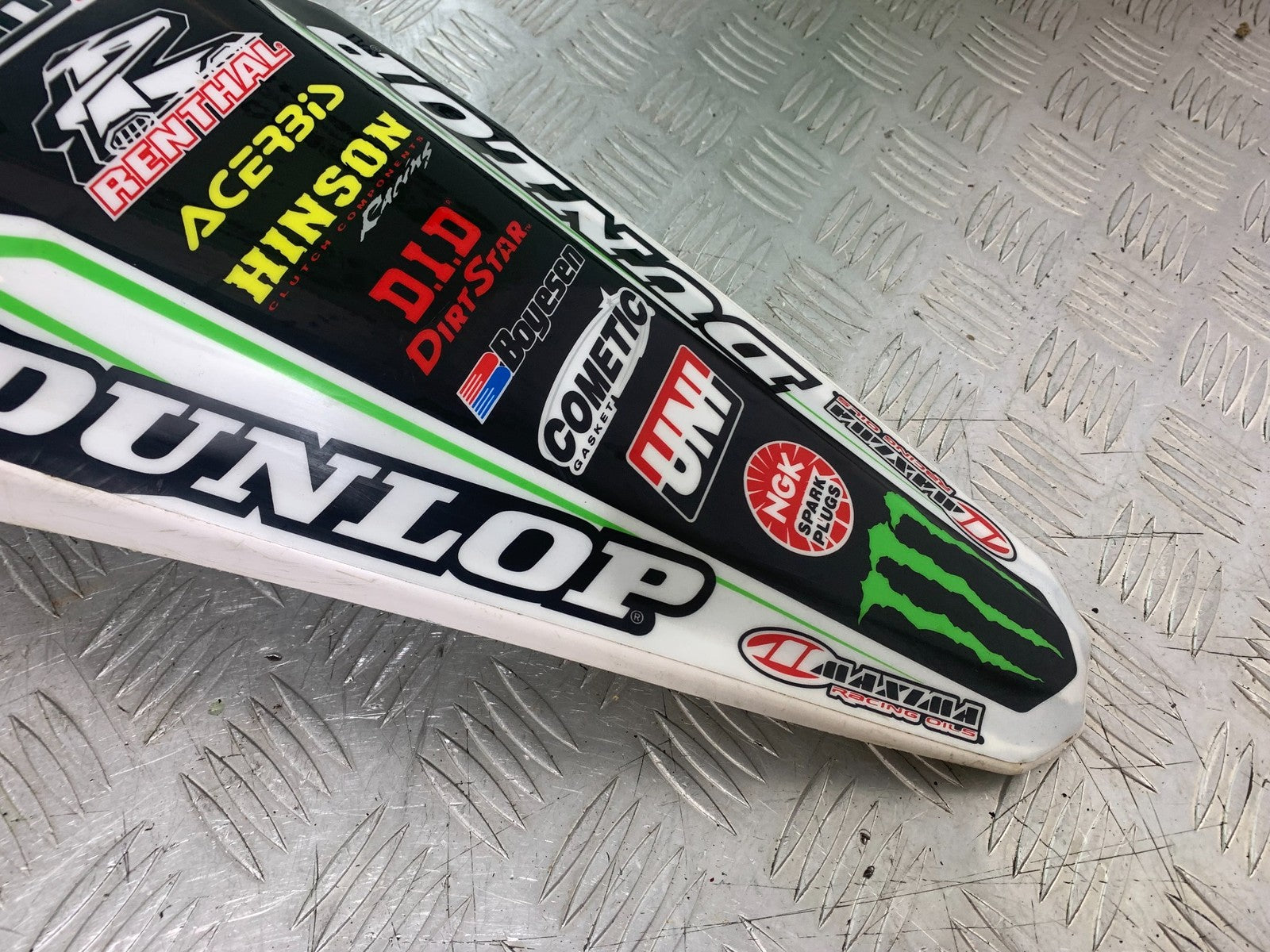 KAWASAKI KXF450 KXF 450 REAR MUDGUARD  YEAR 2013 CMB1217)