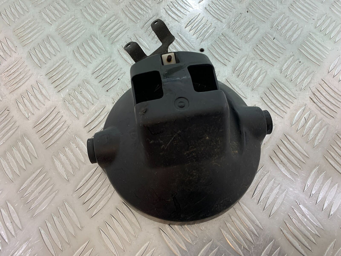 KAWASAKI ZR 750 ZEPHYR HEADLIGHT BACKING  YEAR 1991-95 (CMB1008)