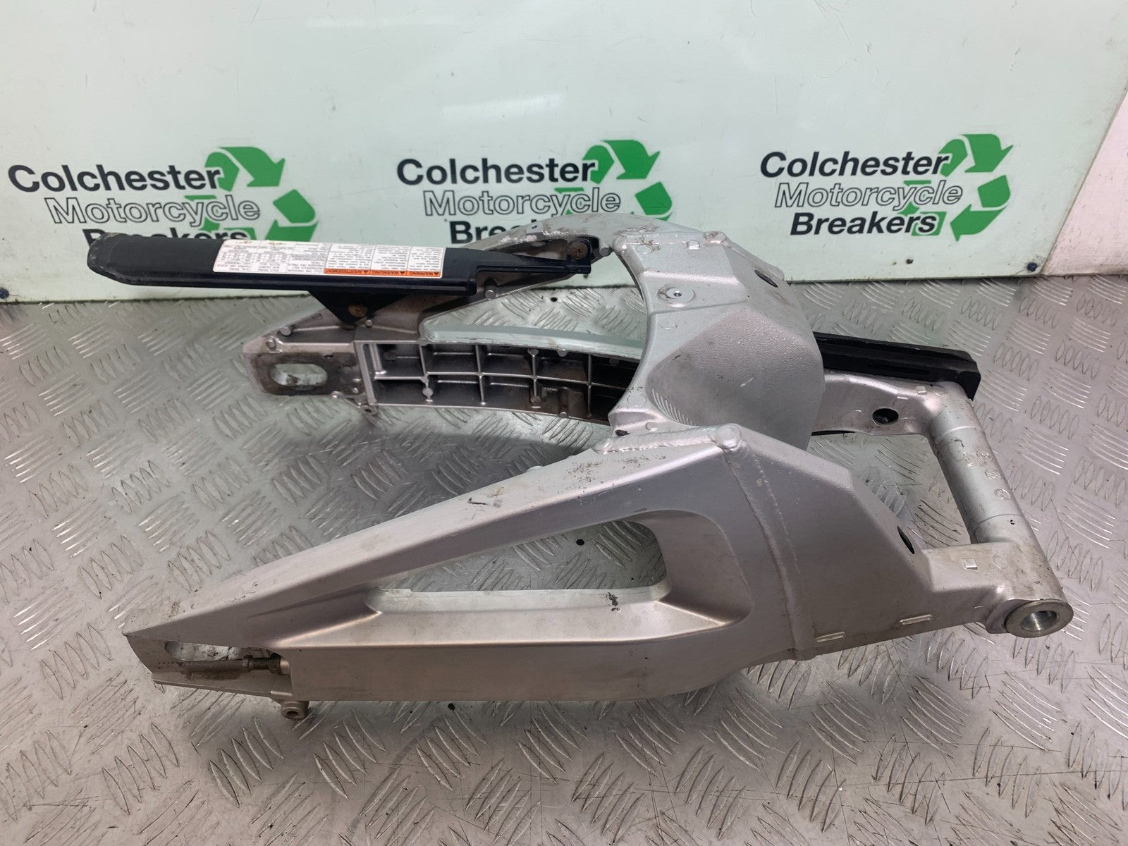 SUZUKI GSR600 GSR 600 SWINGARM   2006-2010 (CMB1177)