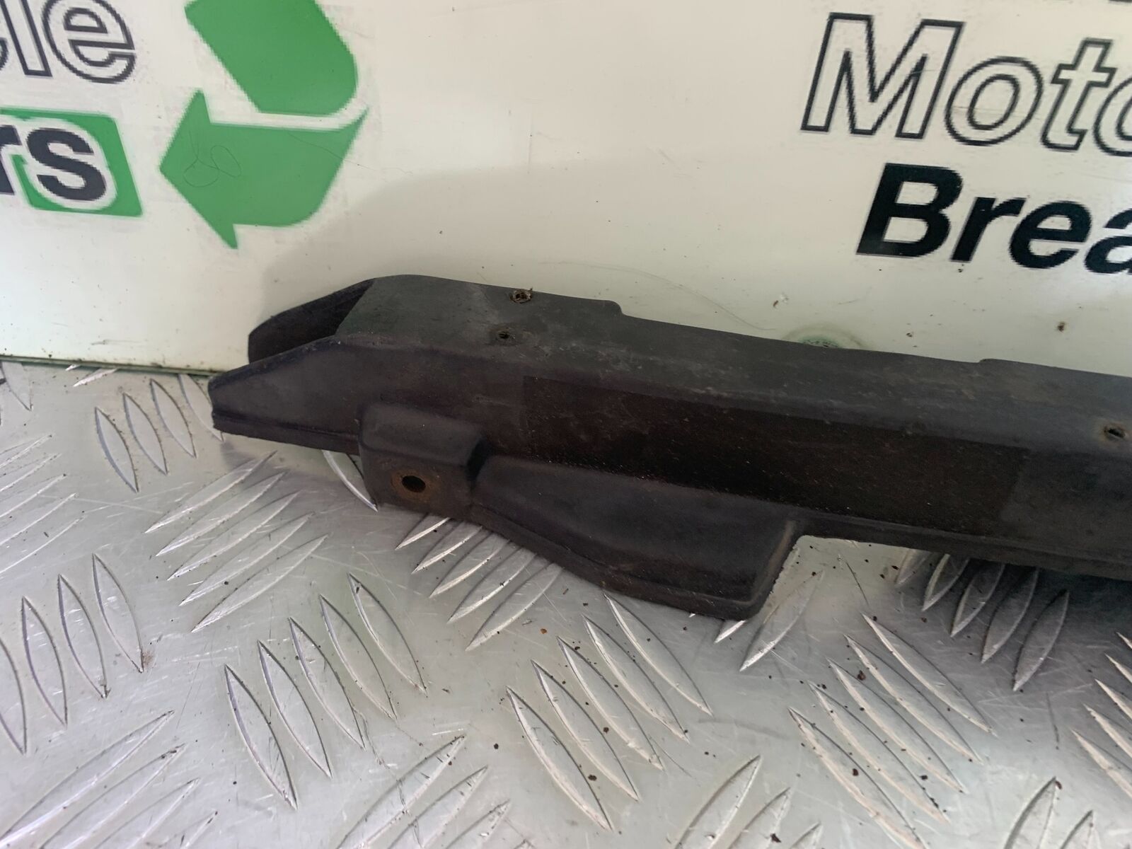 APRILIA RS50 RS 50 CHAIN GUARD  YEAR 1996-1998 (CMB1132)