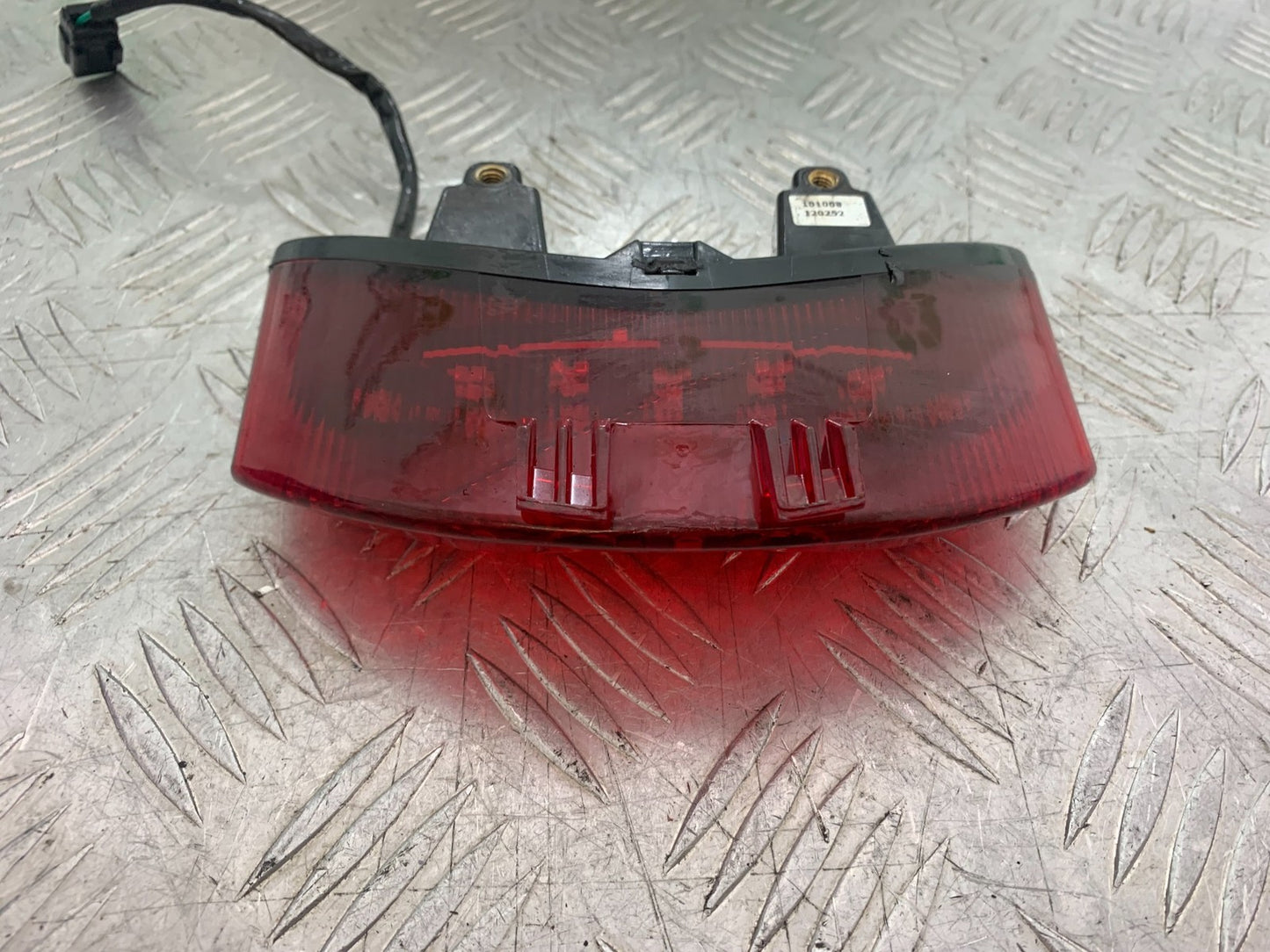 TRIUMPH 675 STREET TRIPLE R REAR LIGHT  YEAR 2012 (CMB1221)