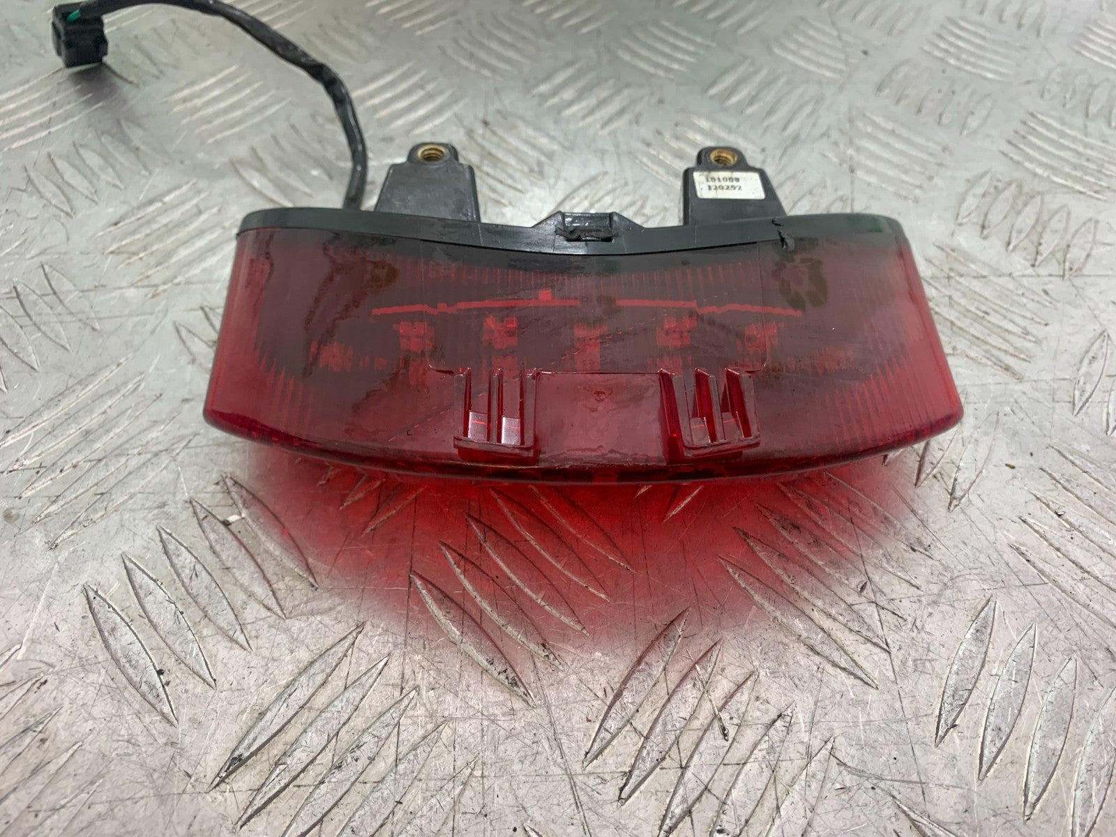 TRIUMPH 675 STREET TRIPLE R REAR LIGHT  YEAR 2012 (CMB1221)