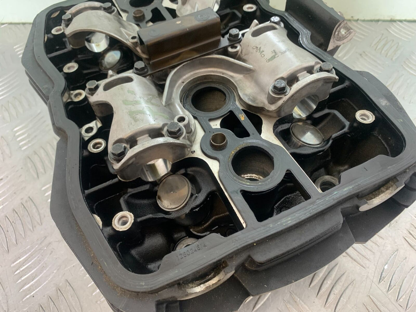 TRIUMPH THUNDERBIRD 1600 CYLINDER HEAD   YEAR 2011 (CMB1107)