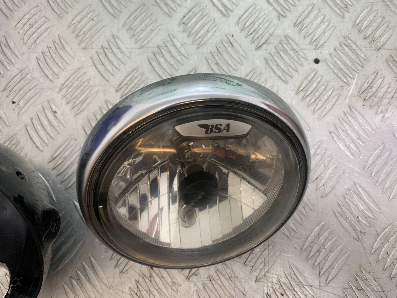 BSA 650 GOLD STAR HEADLIGHT AND BACKING   YEAR 2022-2025 (CMB1262)