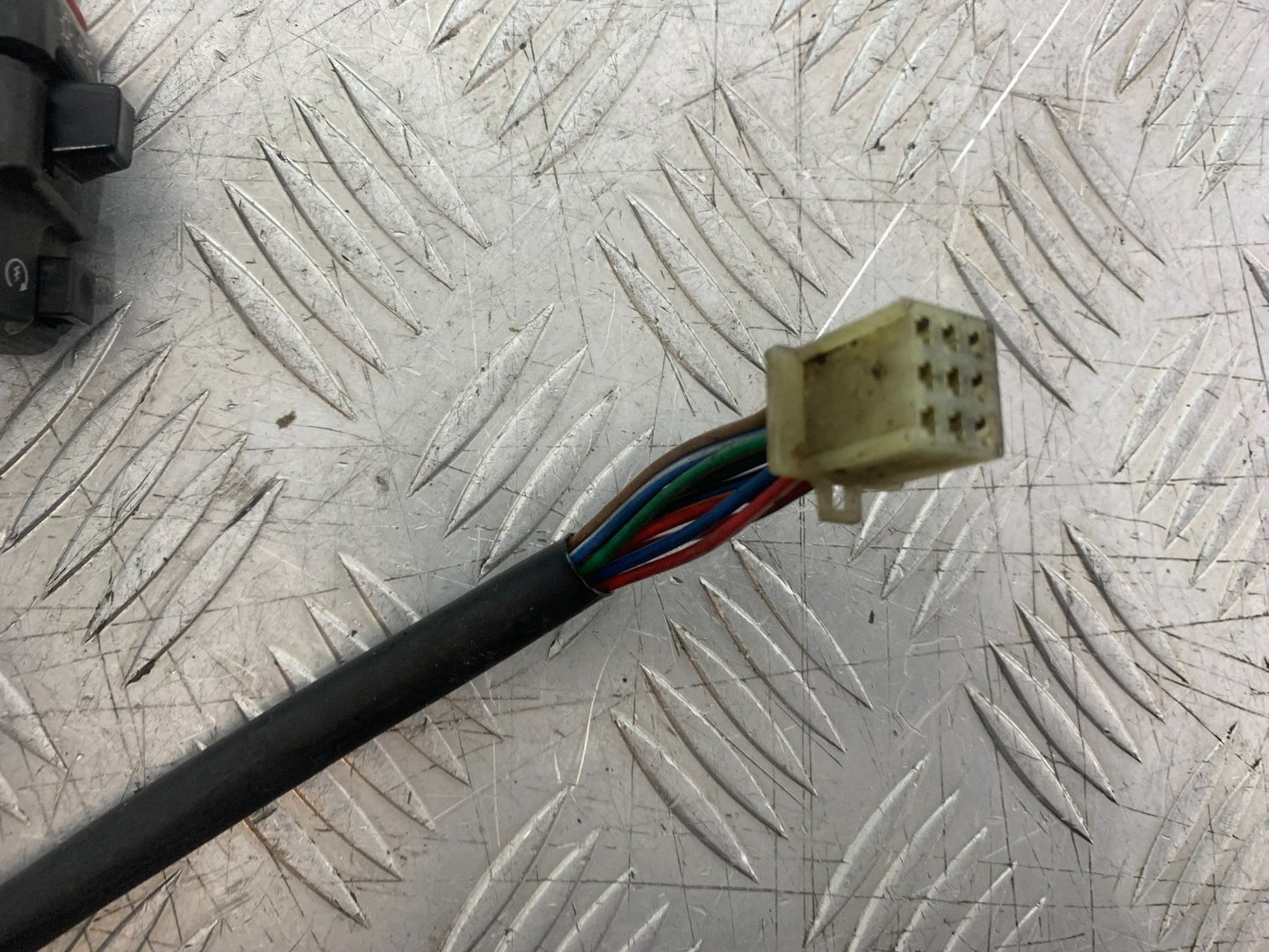 YAMAHA XJ900 XJ 900 DIVERSION RIGHT SWITCH GEAR   YEAR 1994-2002(CMB1292)