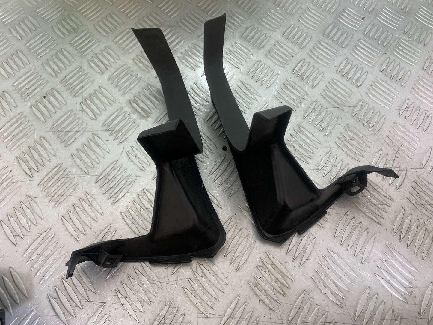 HONDA CBF125 CBF 125 LEFT AND RIGHT TOP FAIRING INFILLS   YEAR 2009-14 (CMB1182)