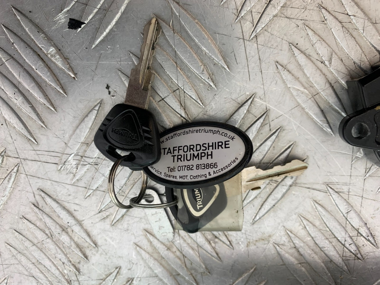TRIUMPH SPEED TRIPLE R 1050 LOCKSET AND KEYS   2009 (CMB1183)